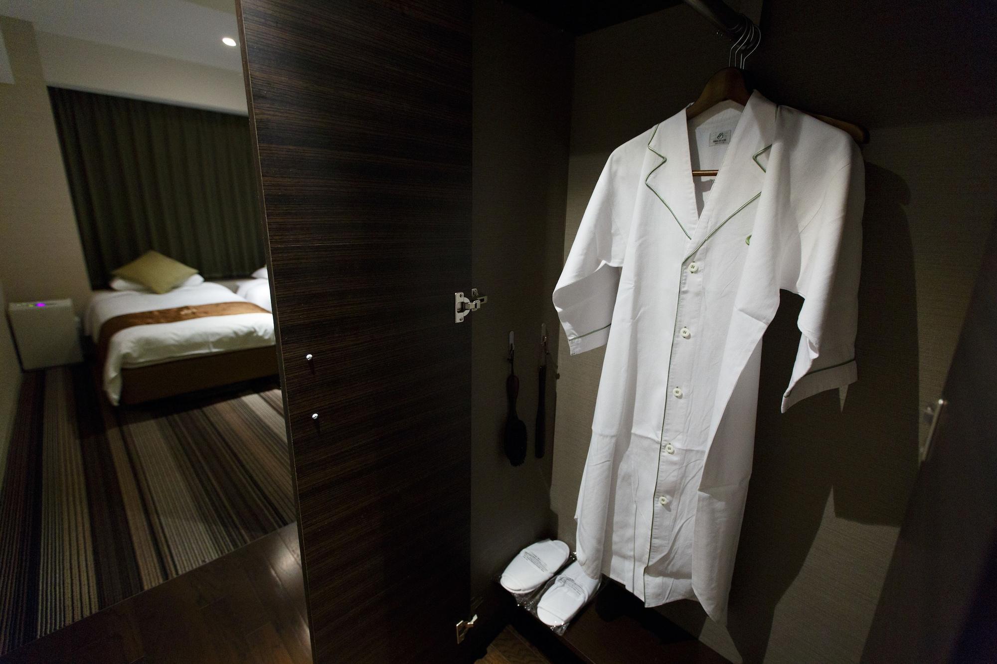 Hotel Brighton City Osaka Kitahama Экстерьер фото