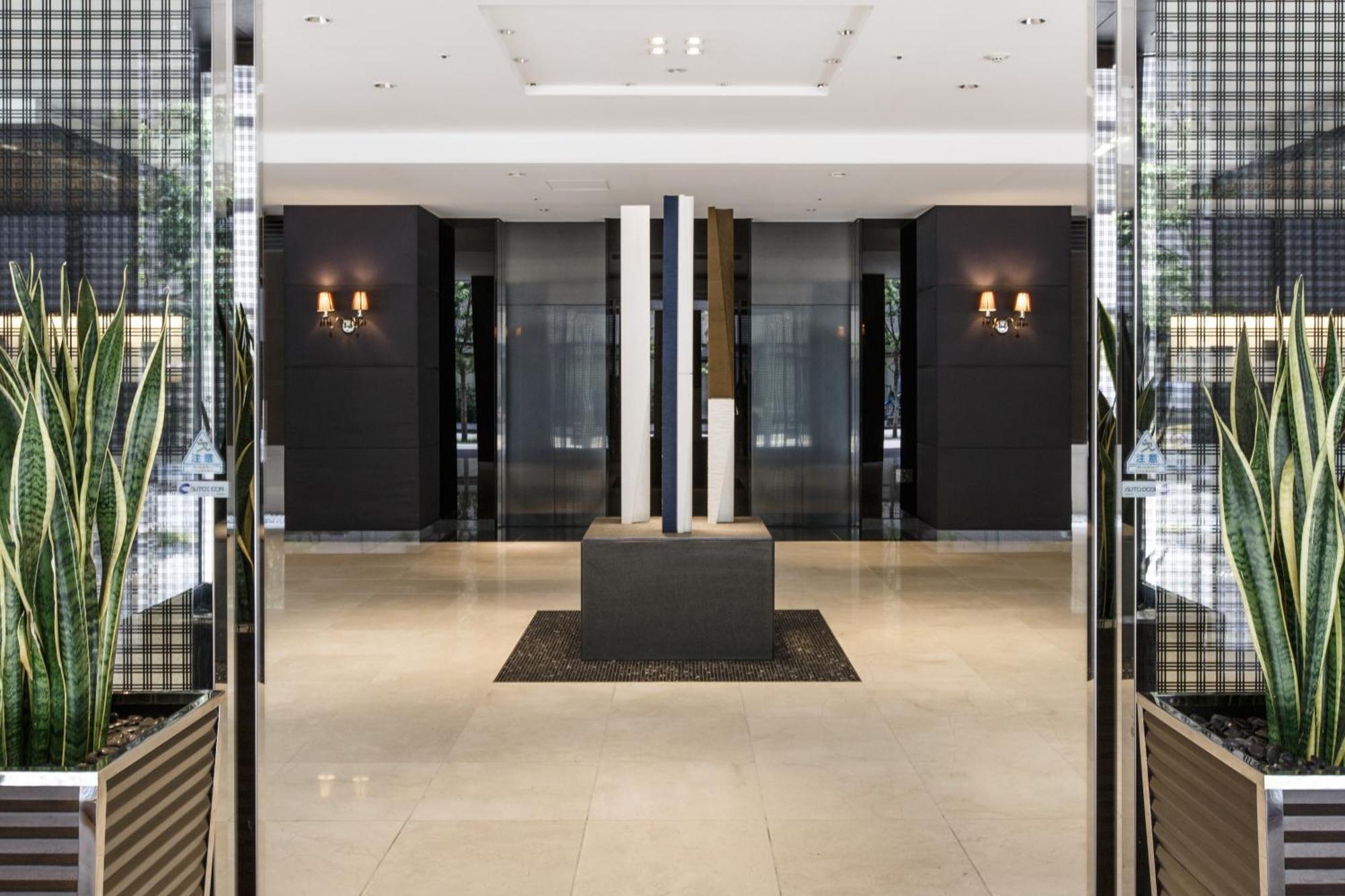 Hotel Brighton City Osaka Kitahama Экстерьер фото